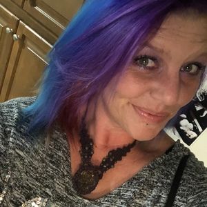 Meet your Posher, Tia